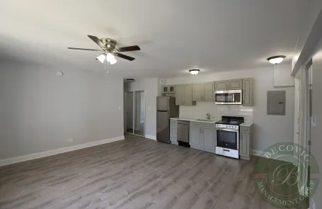 1 Bedroom Rogers Park Apartment
