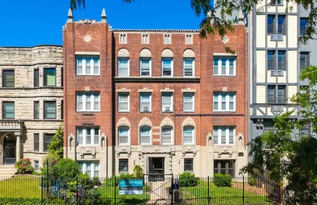 Studio Edgewater Apartment