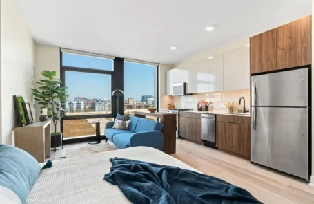 Studio West Loop Apartment