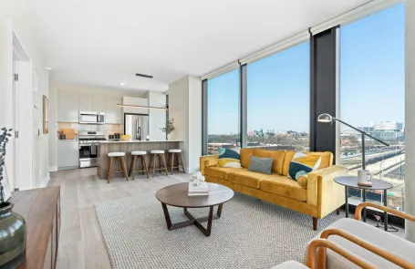 1 Bedroom West Loop Apartment