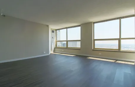 Studio West Loop Apartment