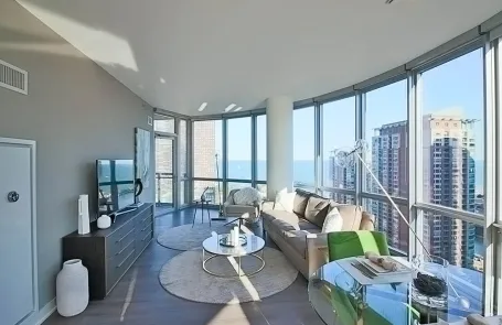 2 Bedroom Streeterville Apartment