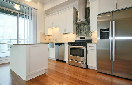 1 Bedroom West Loop Apartment