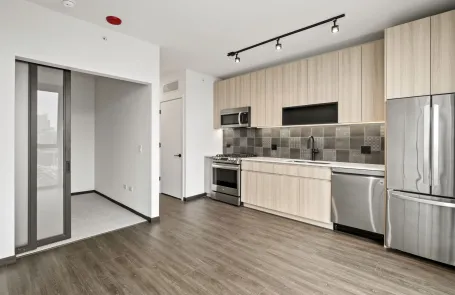 1 Bedroom West Loop Apartment