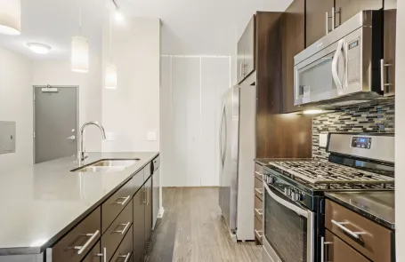 2 Bedroom West Loop Apartment