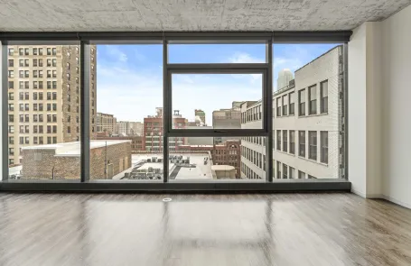 4 Bedroom Printer's Row Apartment