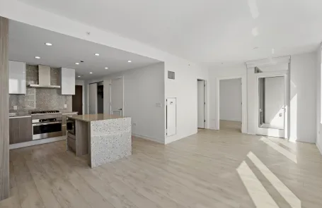 1 Bedroom Old Town Apartment