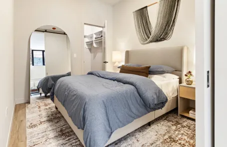 3 Bedroom West Loop Apartment