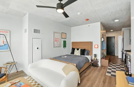 1 Bedroom Fulton Market Apartment
