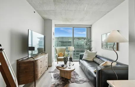 1 Bedroom Fulton Market Apartment