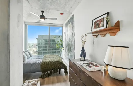 1 Bedroom Fulton Market Apartment