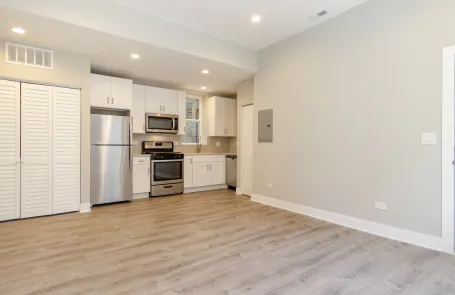 1 Bedroom Wicker Park Apartment