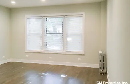 2 Bedroom Lincoln Square Apartment